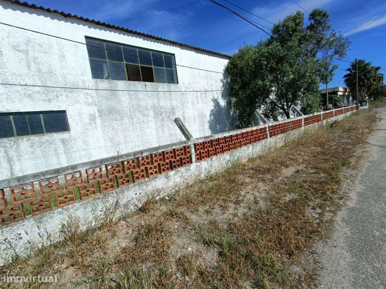 3 Armazéns para atividades industriais | inserido em lote de 5 mil m2 - Grande imagem: 4/30