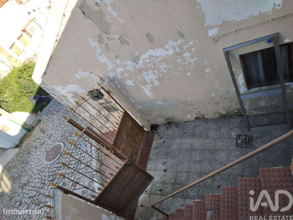 Casa / Villa T3 em Carvoeira e Carmões de 115 m2 - Grande imagem: 3/4