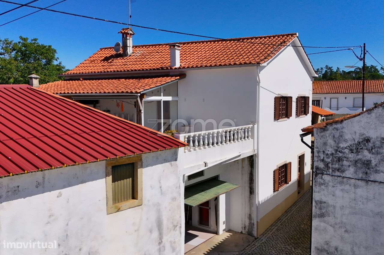 Moradia T3 com garagem e terraço em Bem da Fé, Condeixa-a-Nova-1