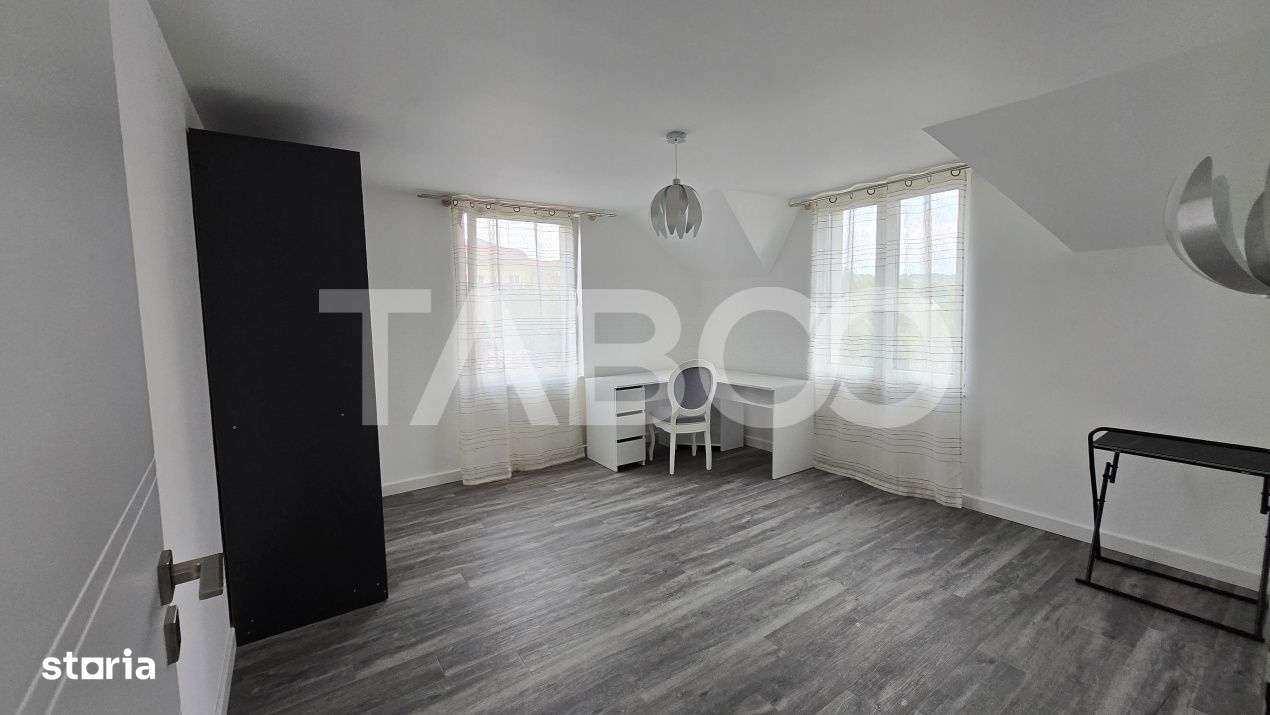 Casa 6 camere 3 bai 2 terase cartierul Dambul-Rotund in Cluj-Napoca - Imagine principală: 2/19