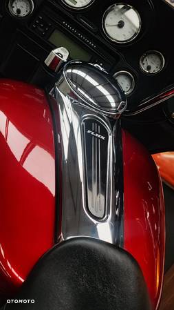 Harley-Davidson Touring Street Glide - 31