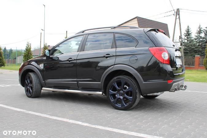 Chevrolet Captiva 2.4 LS - 4