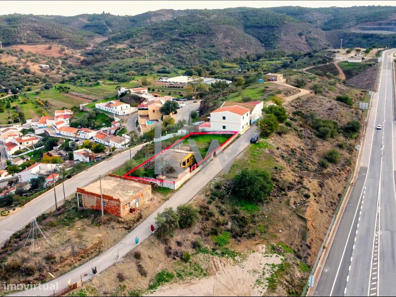 Moradia Isolada T3  -  Garagem - Vistas deslumbrantes  - Odeleite - Al-4