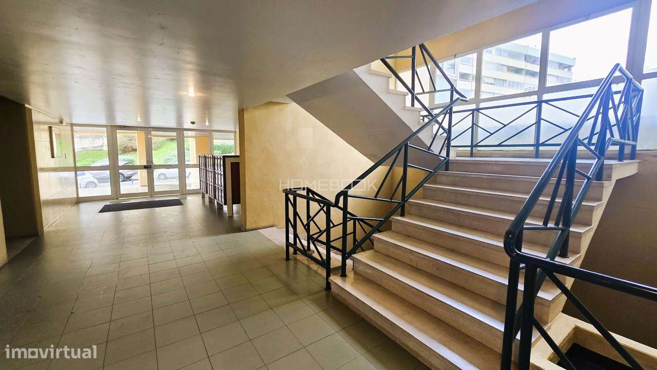 T3 à Venda em Paço de Arcos — Vista Mar, Varanda, Lareira e Parqueamen - Grande imagem: 5/14