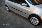 Renault Clio 1.2 16V 75 Collection - 19