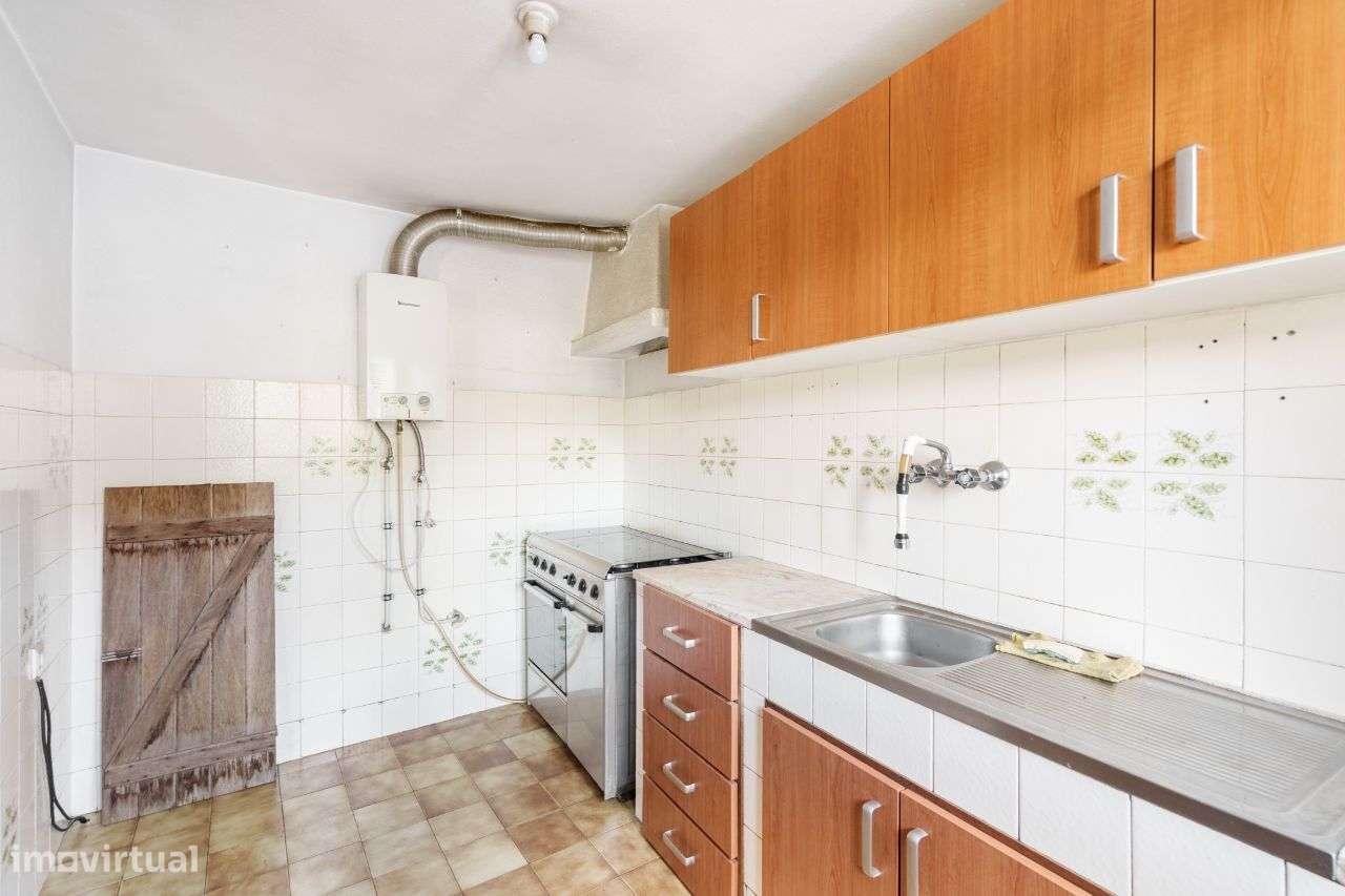 Conjunto de 4 moradias em Borbelinha, Adoufe - Vila Real-17