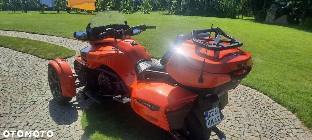 Can-Am Spyder - 6