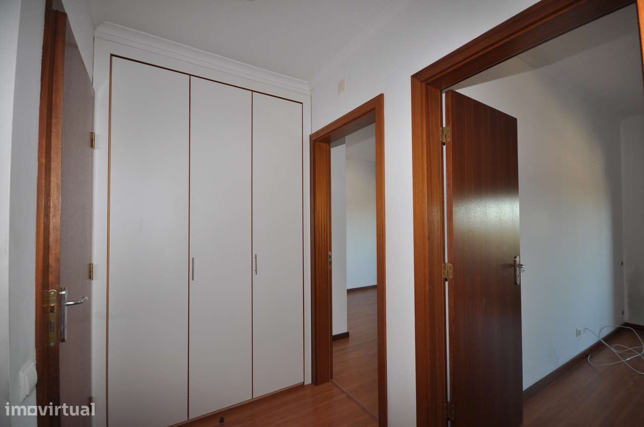 Apartamento T2  - ARRENDADO ATÉ FINAL DE MARÇO-18