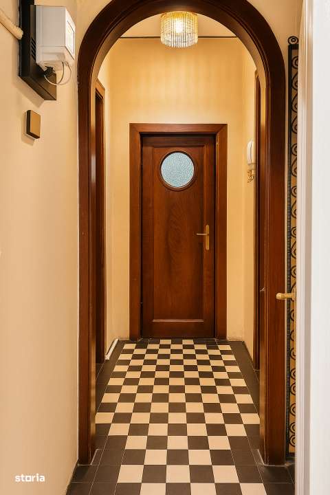 Refugiu interbelic cu 3 camere - 90 mp utili - Curte interioara-8