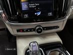 Volvo V90 2.0 T8 Momentum AWD Geartronic - 25