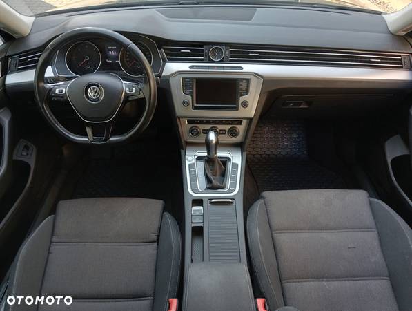 Volkswagen Passat 2.0 TDI BMT Comfortline DSG - 24