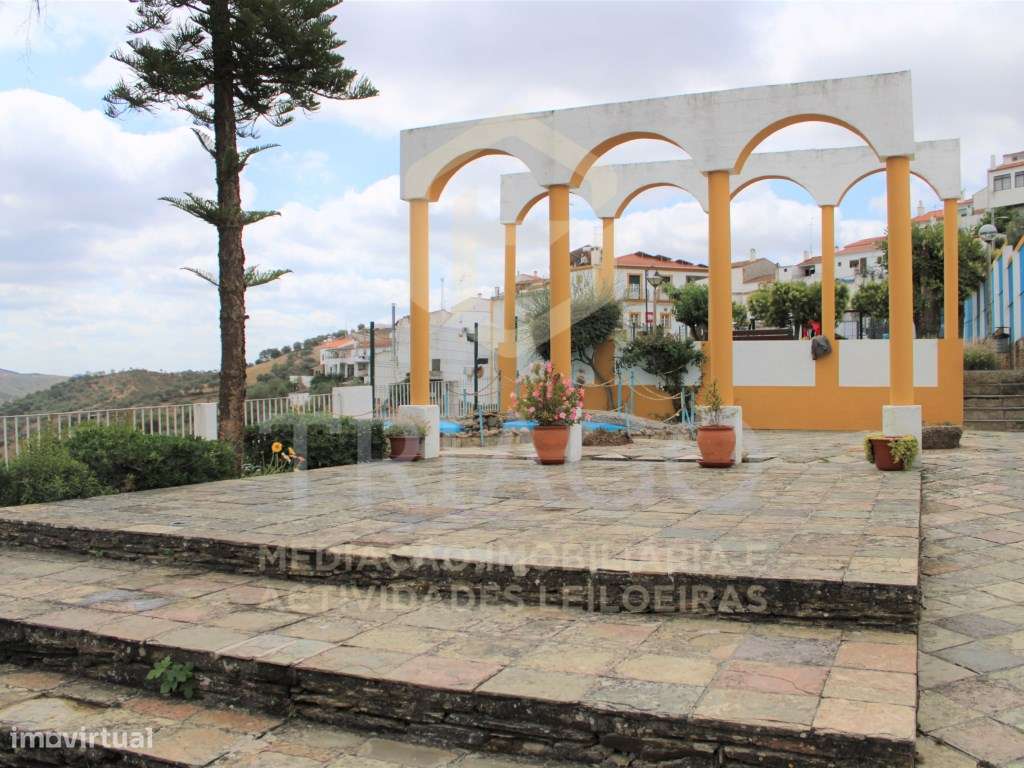 Moradia T1 no Centro da Vila Pitoresca de Barrancos-14