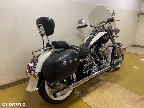 Harley-Davidson Softail Deluxe - 10