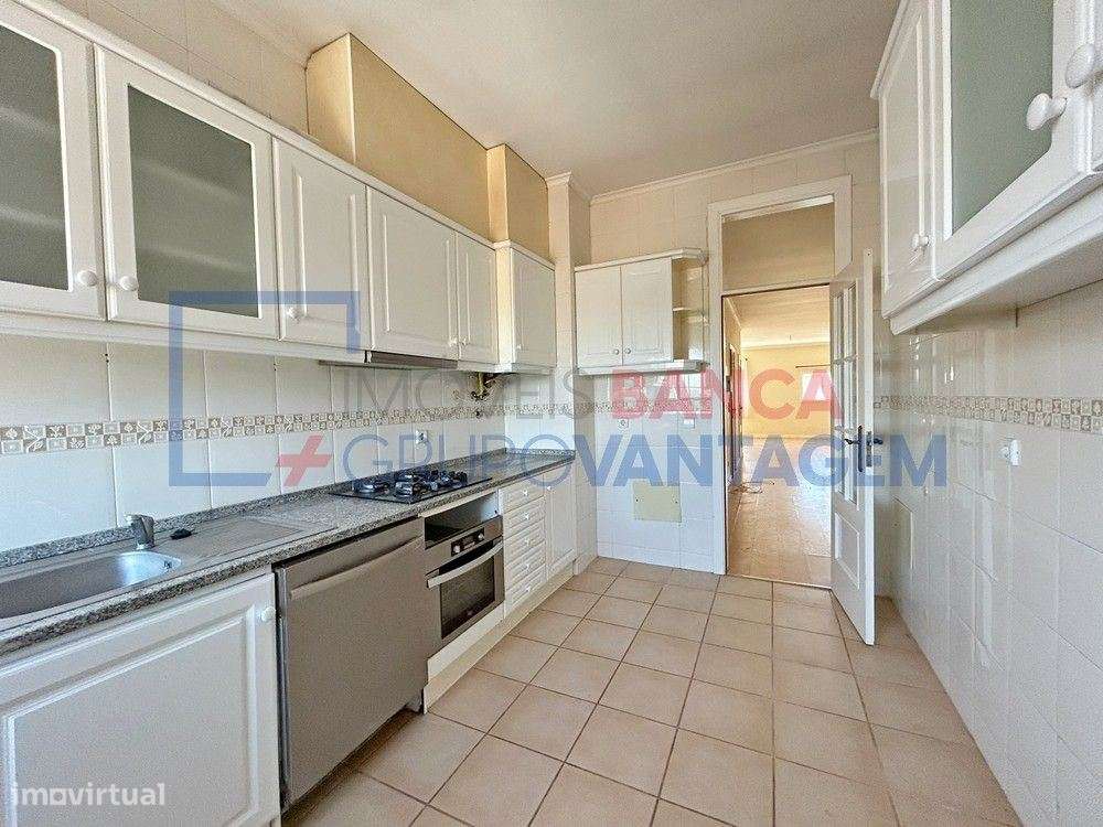 APARTAMENTO T2 NO  BONSUCESSO-ARADAS - Grande imagem: 2/28
