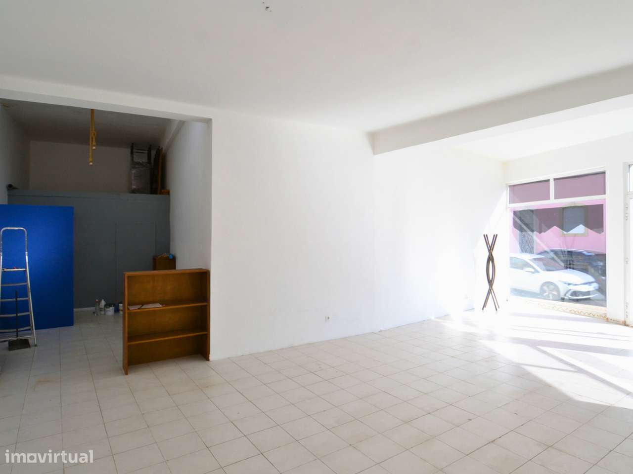 Duas lojas em Almeirim - Grande imagem: 5/13