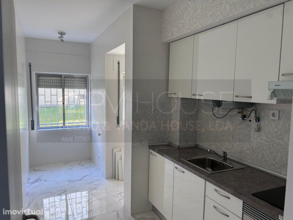 Apartamento T2 remodelado em Braga (Lomar)