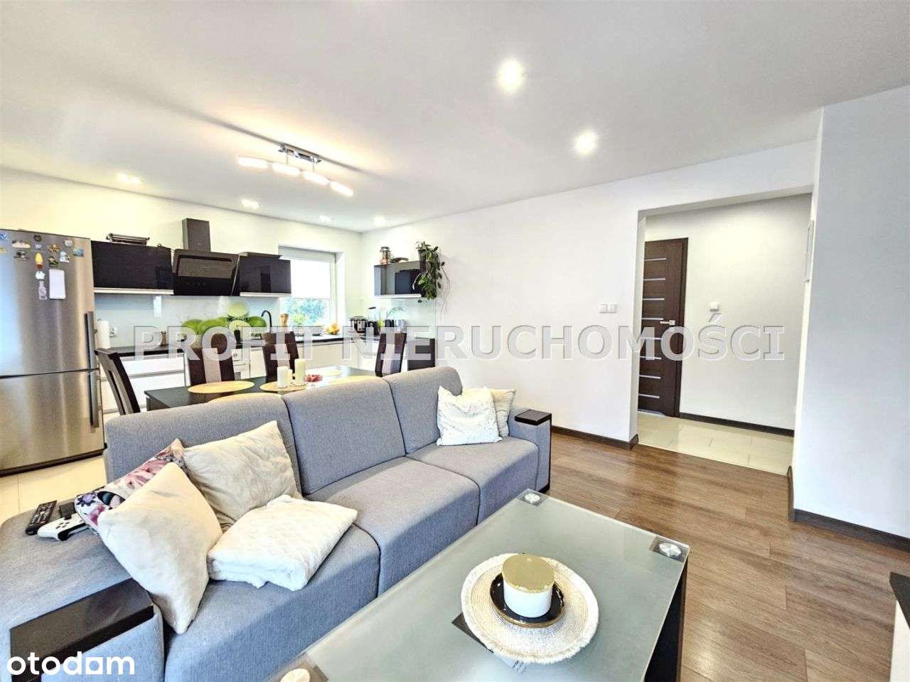 Dwa mieszkania bezczynszowe z ogrodem-0