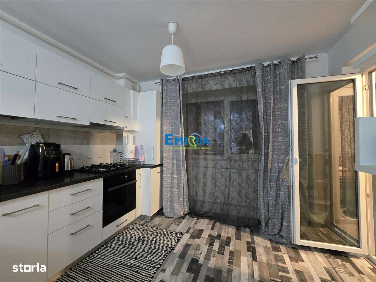 Apartament vanzare Bacau, Nord, 2 camere Bloc Fiald Etaj 5-4