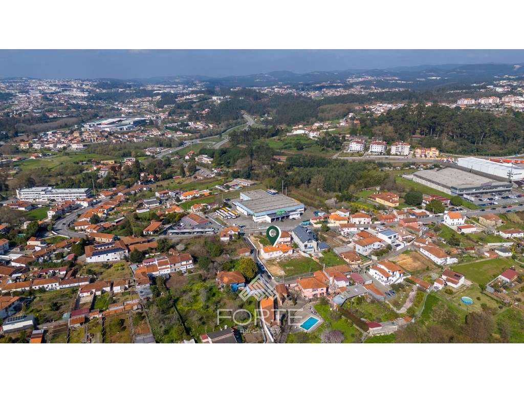 Moradia e Terreno para Venda em Oliveira de Azemeis-34