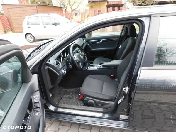 Mercedes-Benz Klasa C 220 CDI DPF (BlueEFFICIENCY) 7G-TRONIC - 10