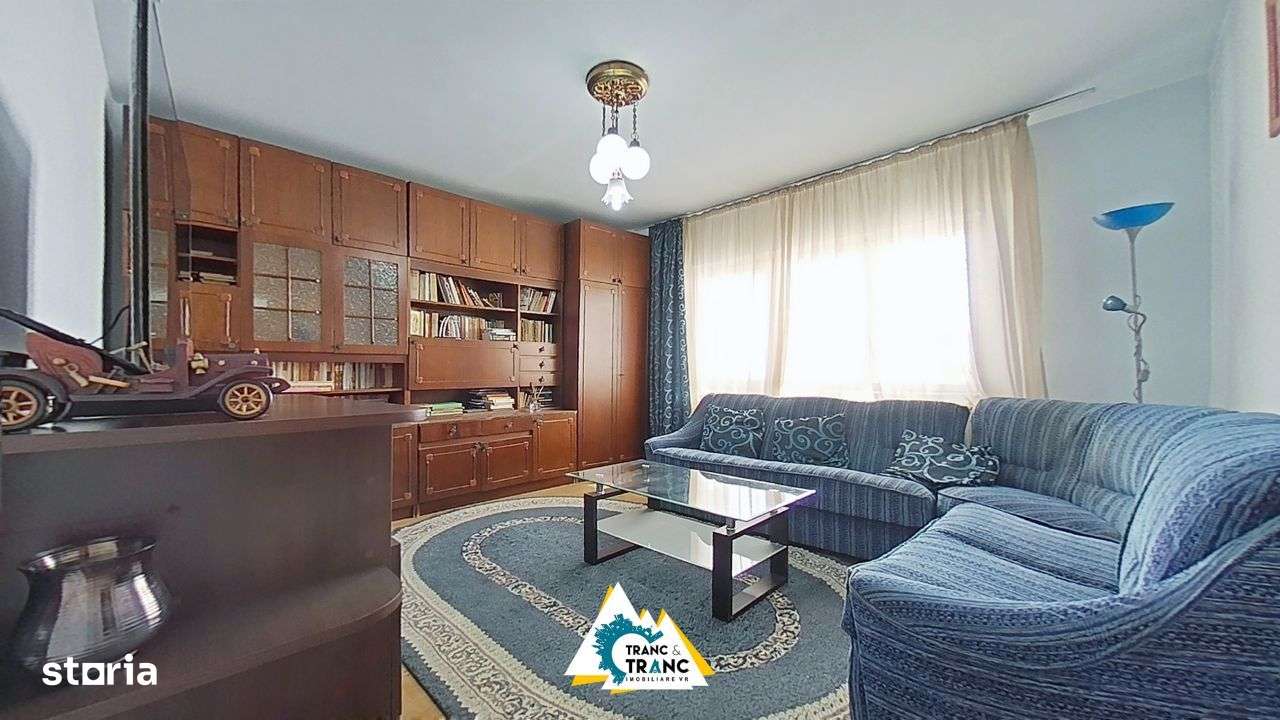 Apartament cu 3 camere cu potential extraordinar în Zona Podgoria - Imagine principală: 1/12