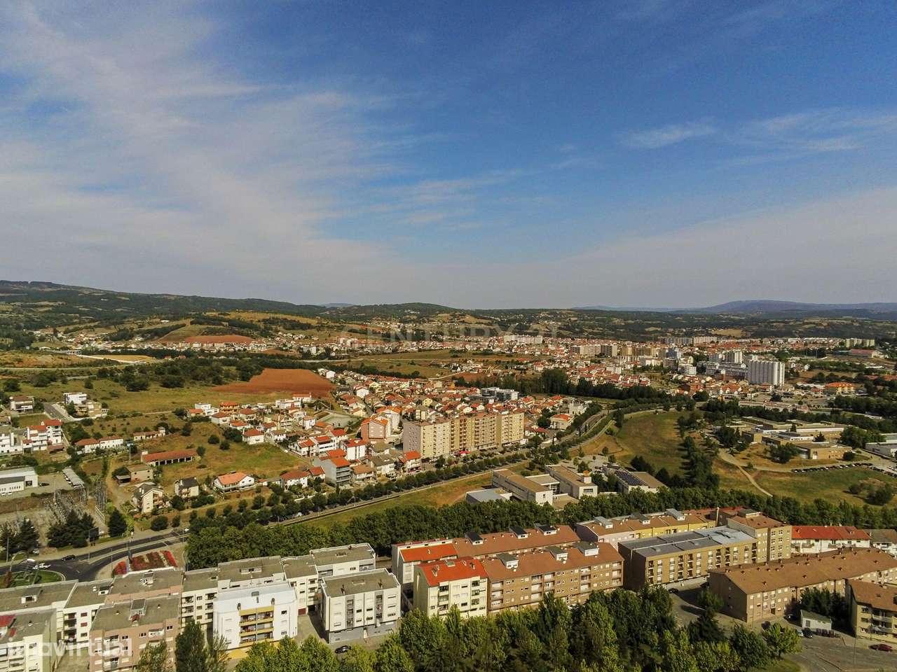 Terreno no Loteamento Mira Bragança, para uma Moradia Geminada - Grande imagem: 3/10