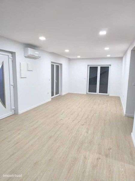 Moradia T4 Independente | Lote Premium 1.259m² | Cossourado, Barcelos - Grande imagem: 5/12