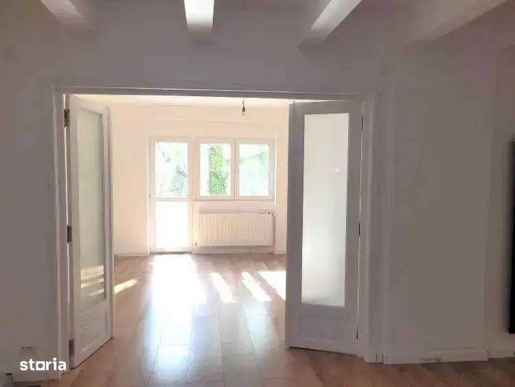 Apartament 4 camere | Vedere Parcul Cișmigiu | Renovat - Imagine principală: 4/8