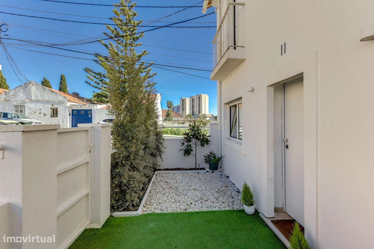 Luxuosa Moradia T3 na Ajuda, Lisboa - Grande imagem: 3/46