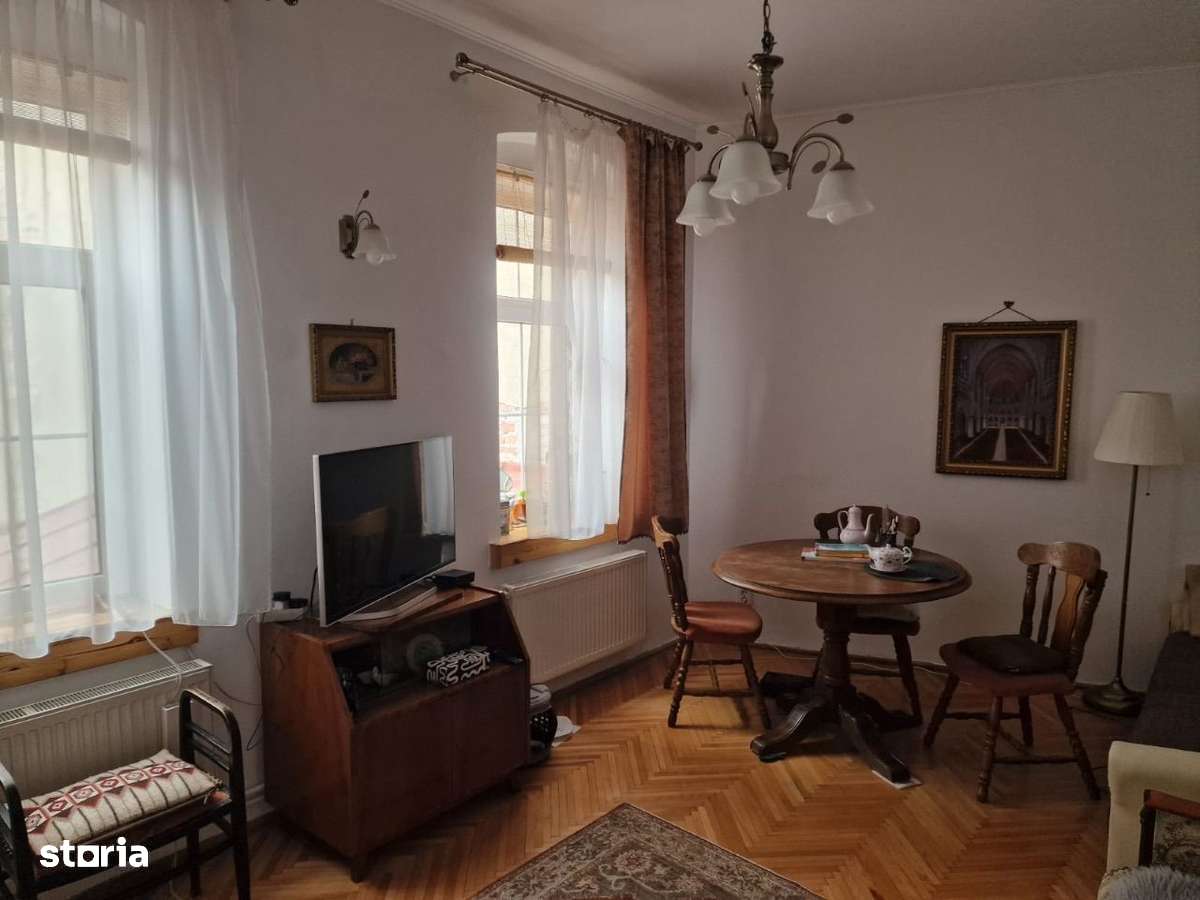 Ap la casa 3 camere etaj 1str Tipografilor Centru istoric ultracentral-5
