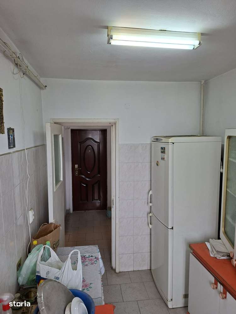 2 camere Calea Bascov , centrală / LIBER , finisaje clasice !!!-9