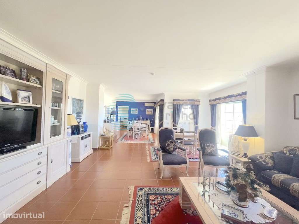 Penthouse 4 assoalhadas com uma área de 232m2, terraço 107m2, Vau, ...-13