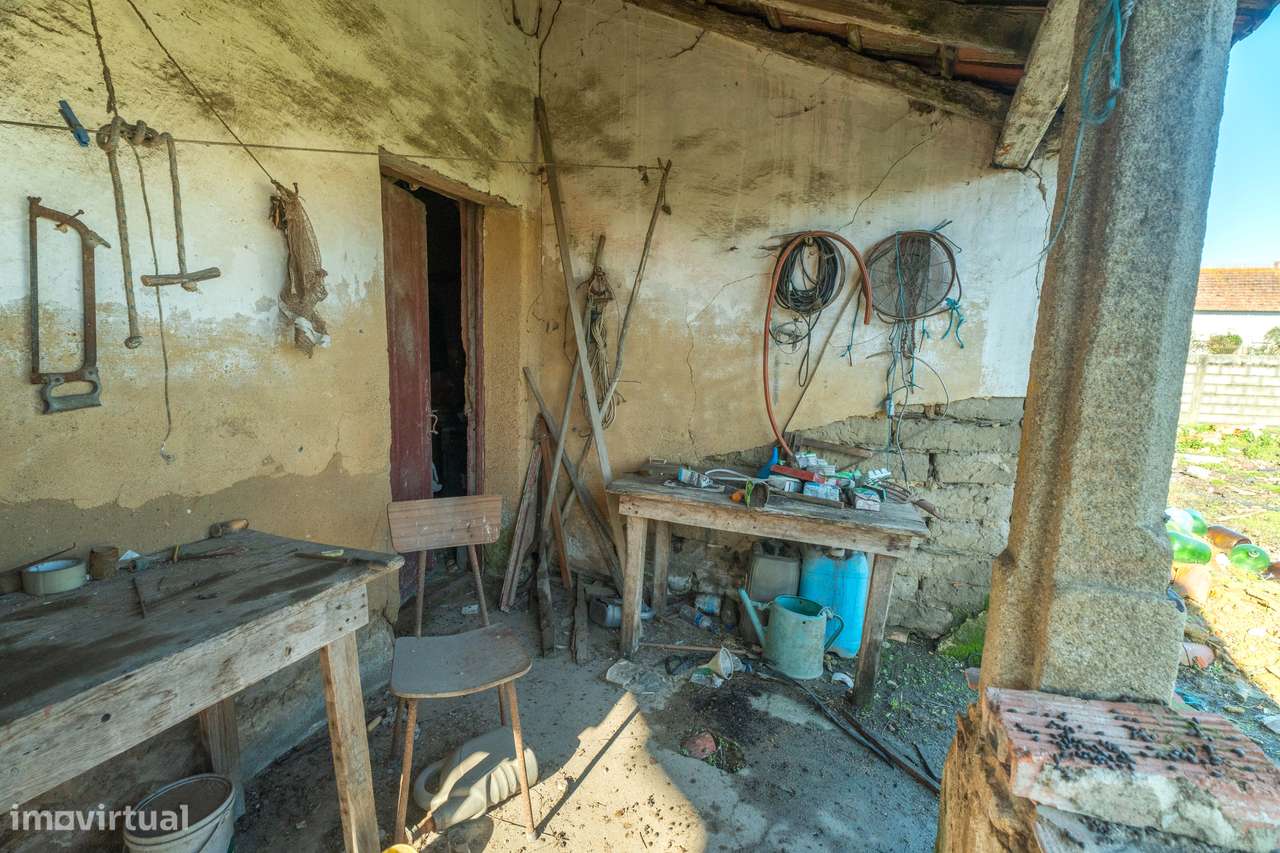 Moradia T2-Para Reconstrução-15