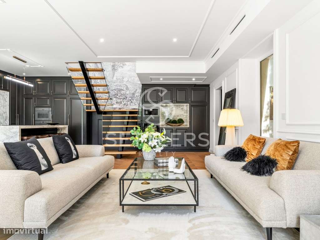 Moradia T3+1 - Centro de Cascais - Grande imagem: 4/37