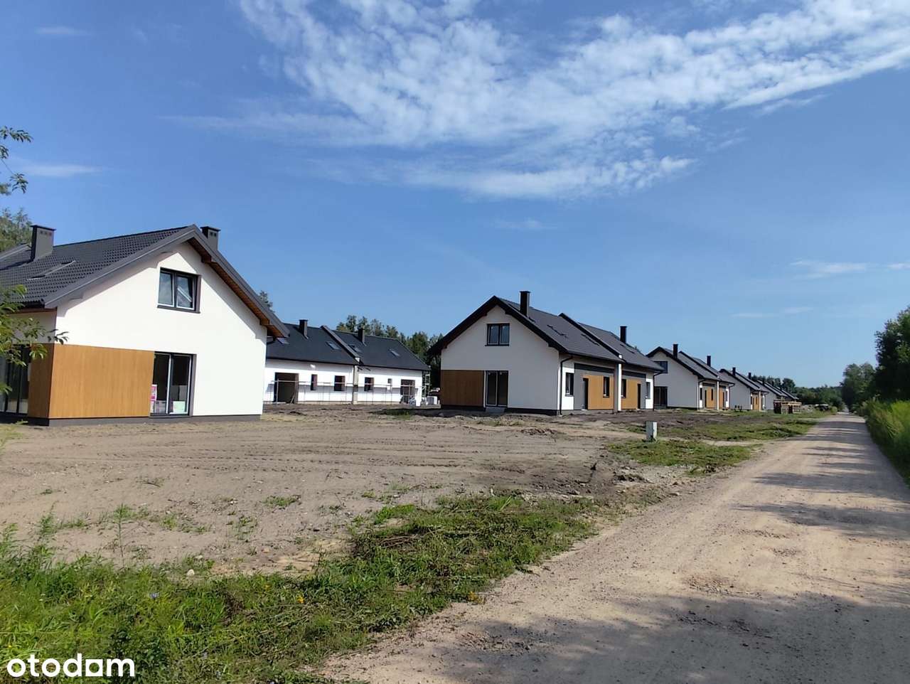 Nowoczesny dom w Osowcu – komfort, natura i wygodna lokalizacja - Pełny obrazek: 4/6