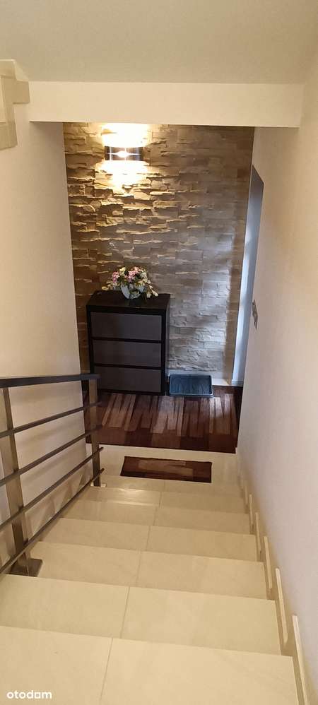 Dom o pow.132m2 w Zagórzu do wprowadzenia.-8