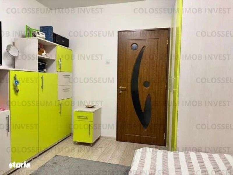 Apartament cu 3 camere,decomandat - zona Codrul Cosminului-5