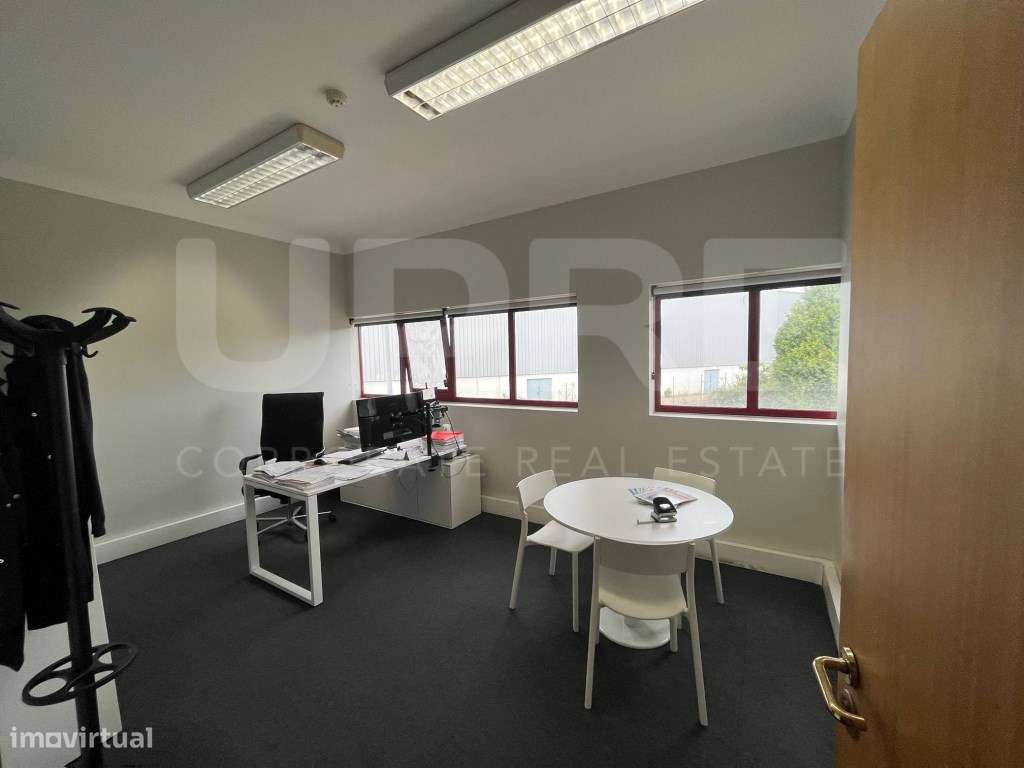 Armazém Crossdocking | ARRENDA | Maia (Aeroporto) - Grande imagem: 5/12