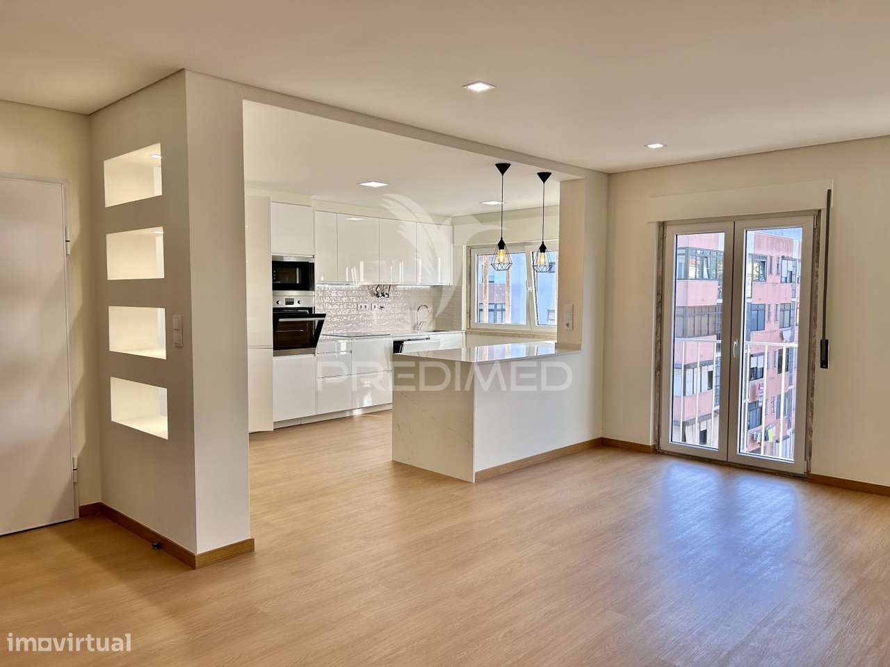 Duplex T4 a estrear com terraço em Queluz de Baixo, Oeiras - Grande imagem: 3/39