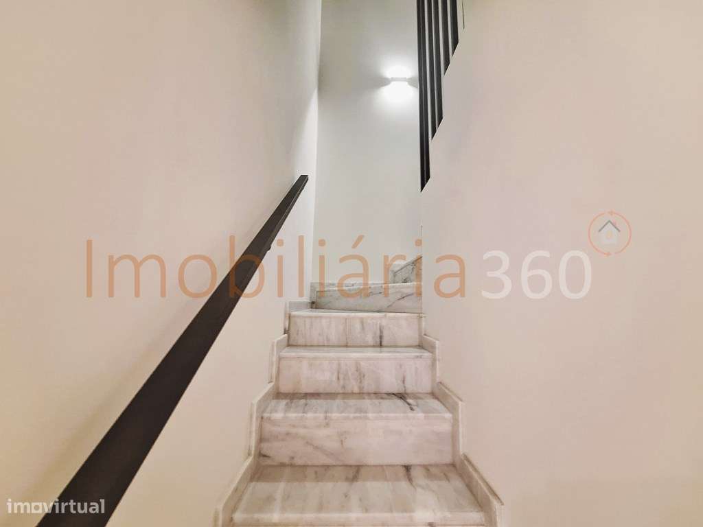 **Apartamento T2 Duplex Novo com Terraço em Matosinhos**-12