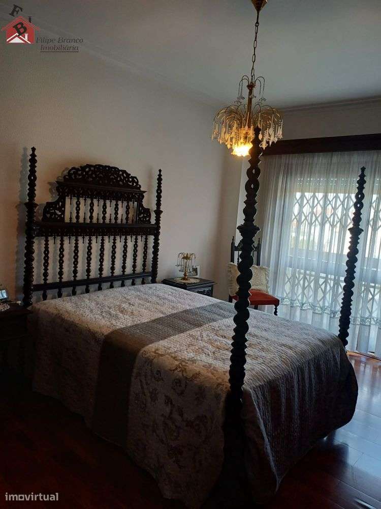 ESPAÇOSA MORADIA V5 3 FRENTES 800M DO GAIASHOPPING-22