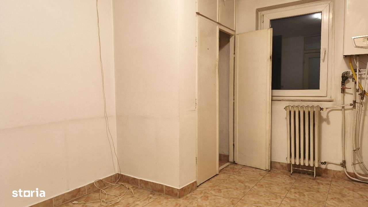 Apartament 4 camere, zona Progresul, et.2-6