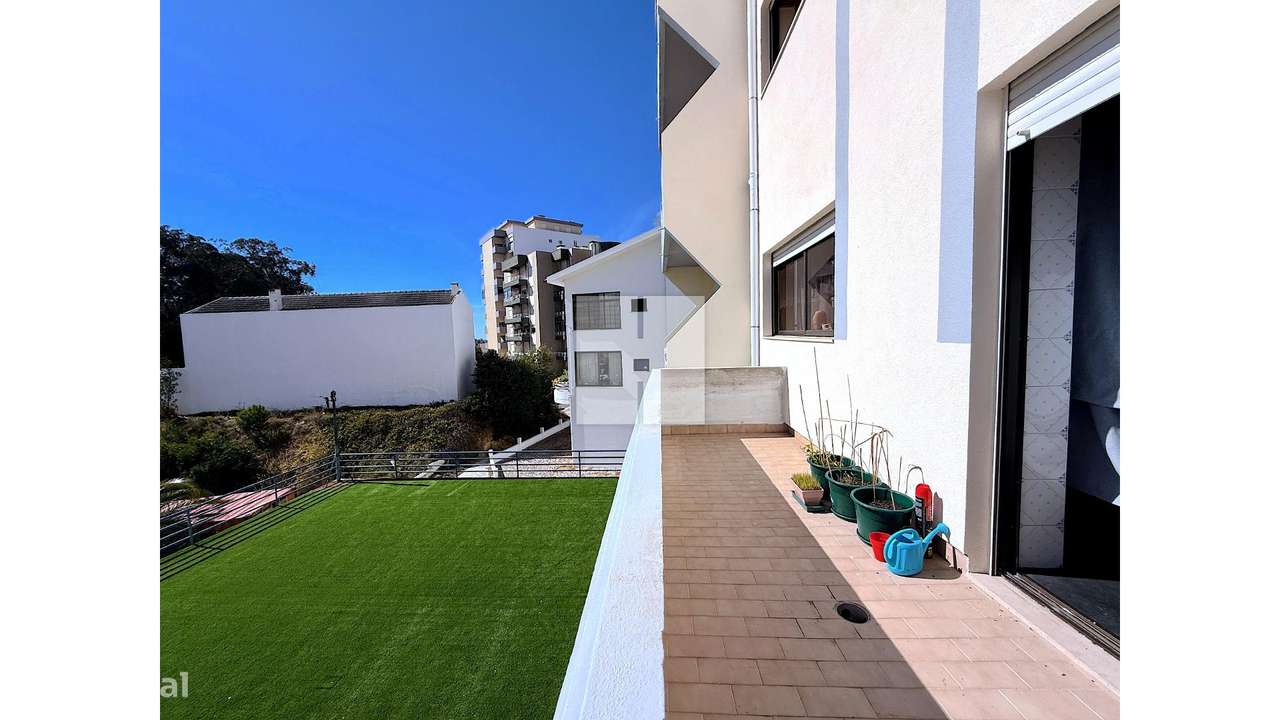 Apartamento T-2 c/ Garagem Buarcos-9