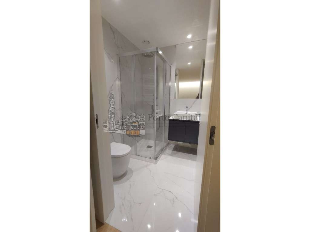 Apartamento T2 Novo em condomínio fechado com porteiro - Grande imagem: 4/40