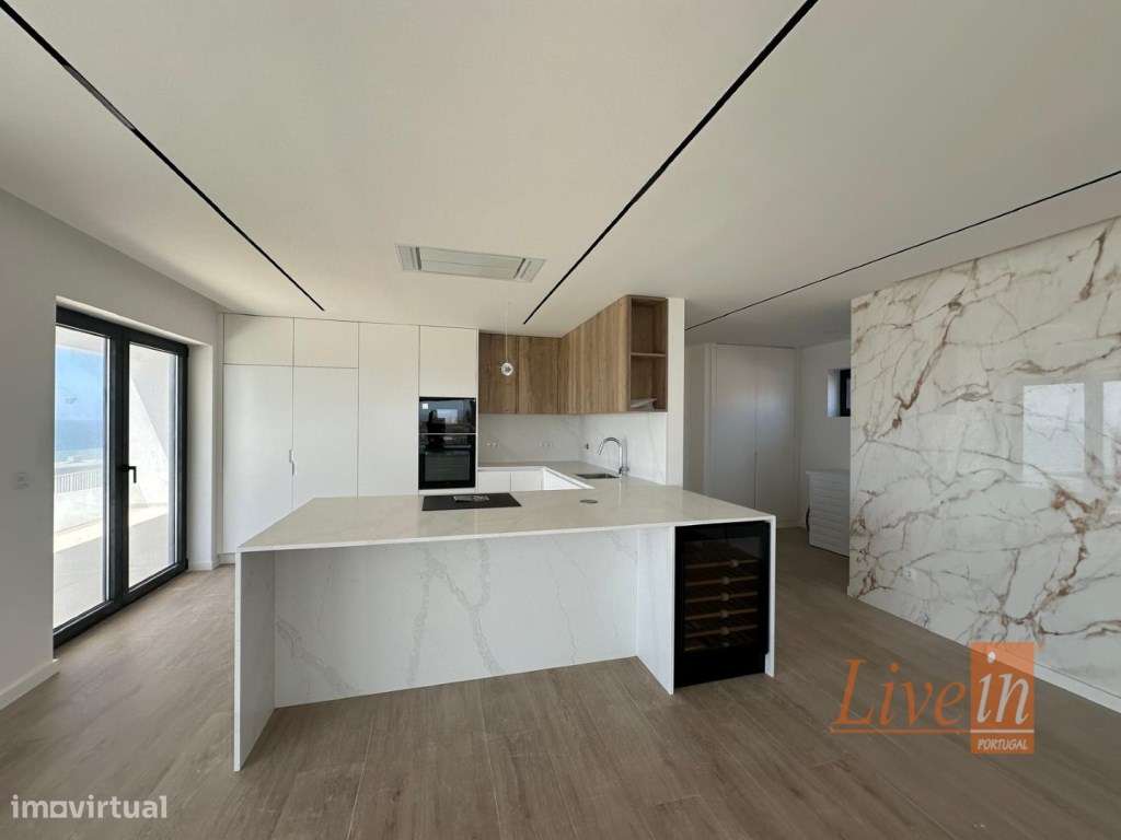 Moradia T3 de Luxo com Vista de Mar em Ribamar-5
