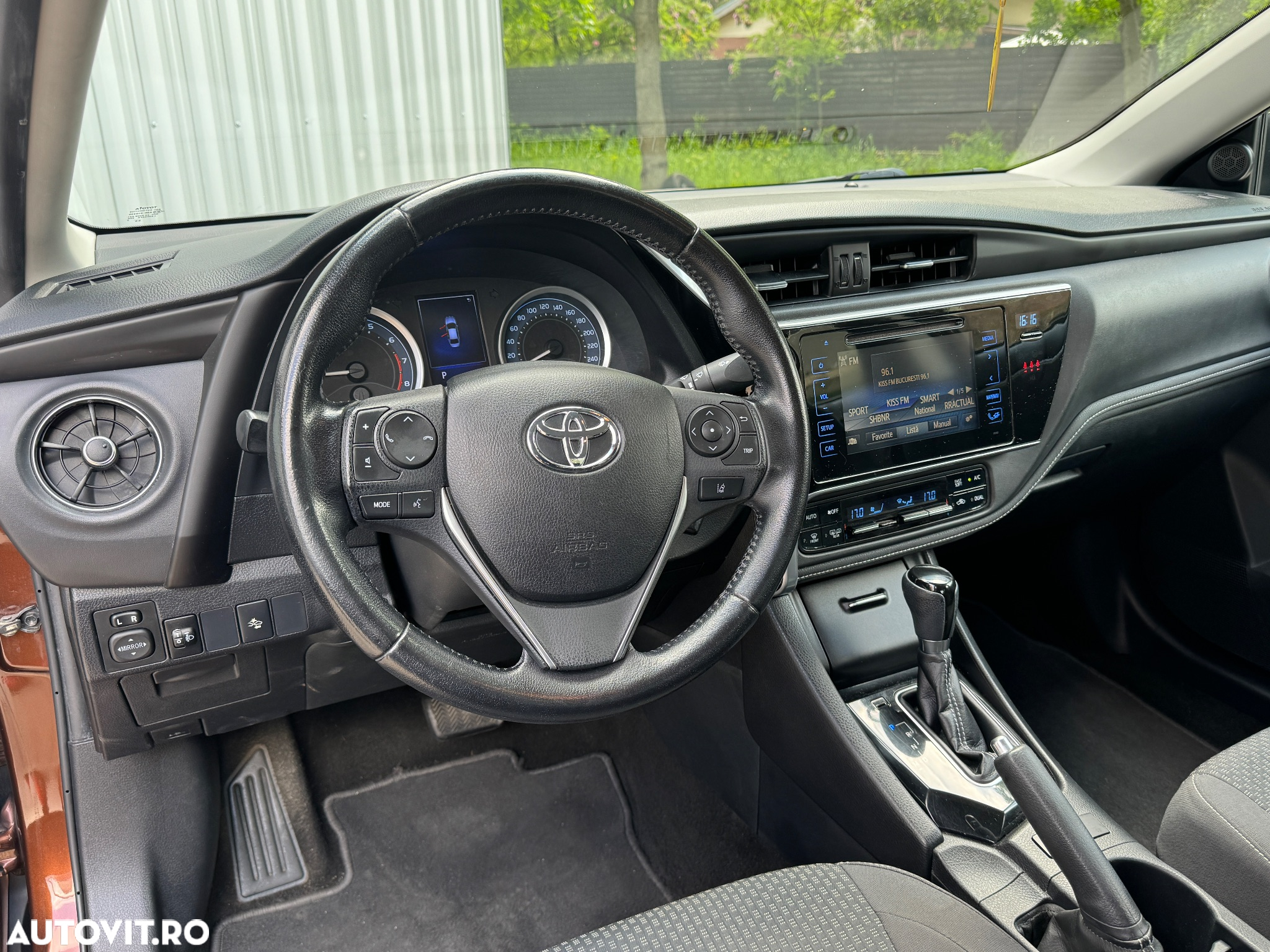 Toyota Corolla 1.6 Valvematic CVT Anniversary - 6