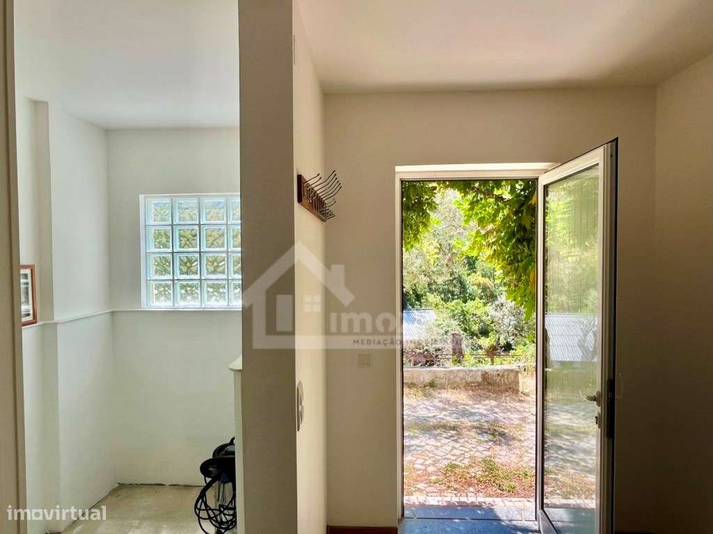 Moradia T1 pronta a habitar em Castanheira de Pera-4