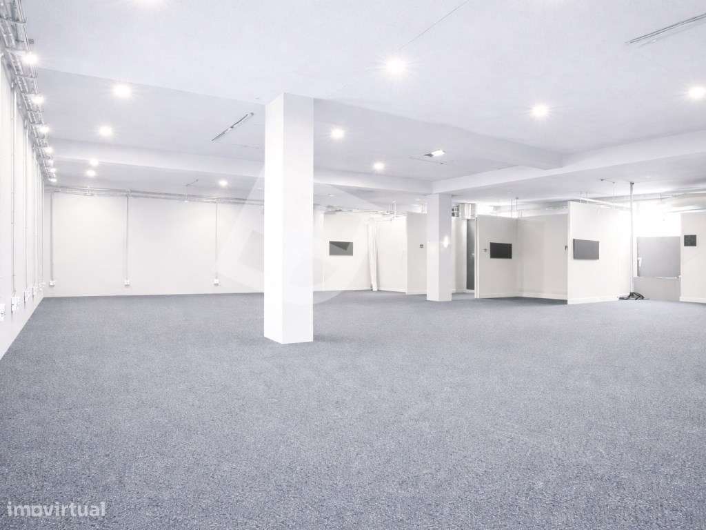 Armazém Zona Industrial c/364 m2 - Aveiro - Grande imagem: 2/21