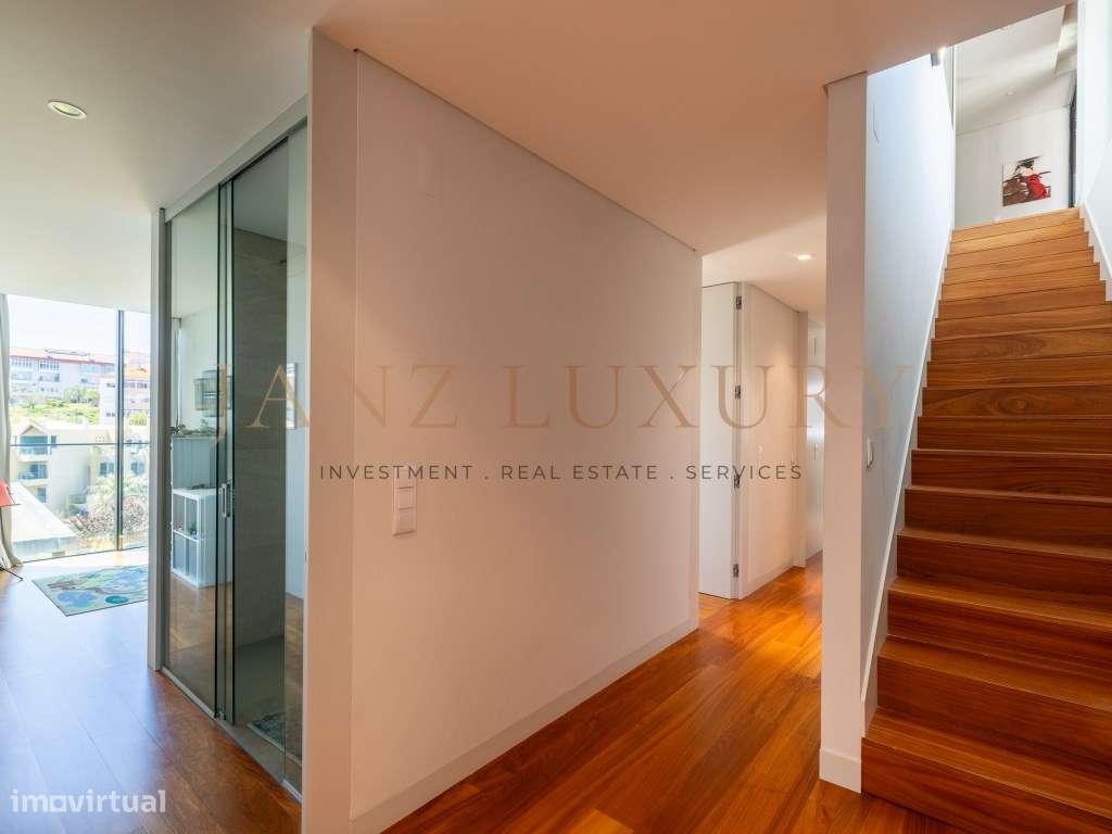 Moradia T4 Contemporânea com Vista Mar Total e Rooftop | Paço de Arcos-17