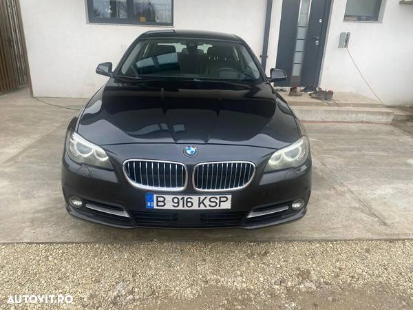 BMW Seria 5 525d xDrive Aut. - 1